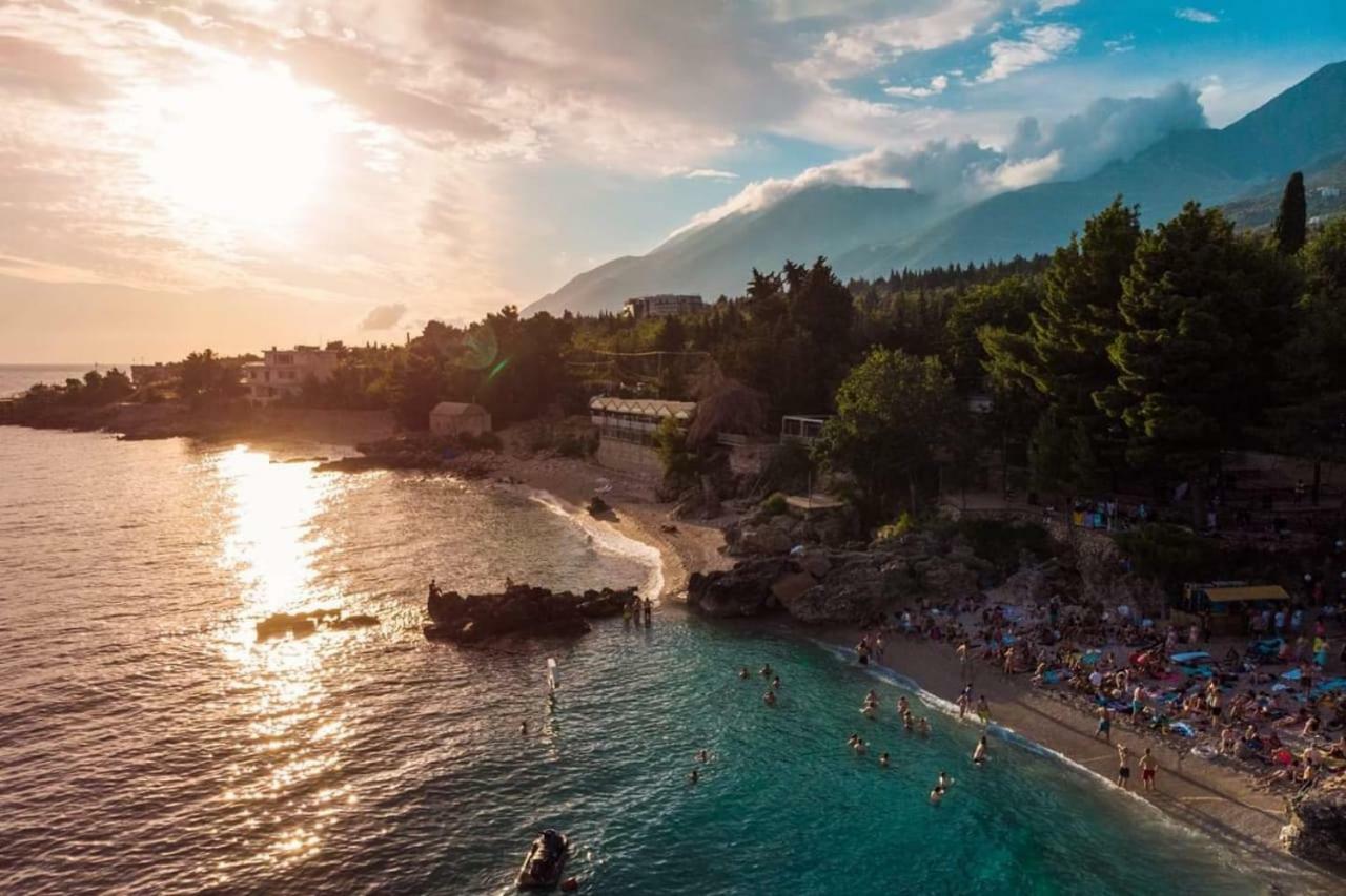 Hotel Queen Vasilika Dhërmi Exteriér fotografie